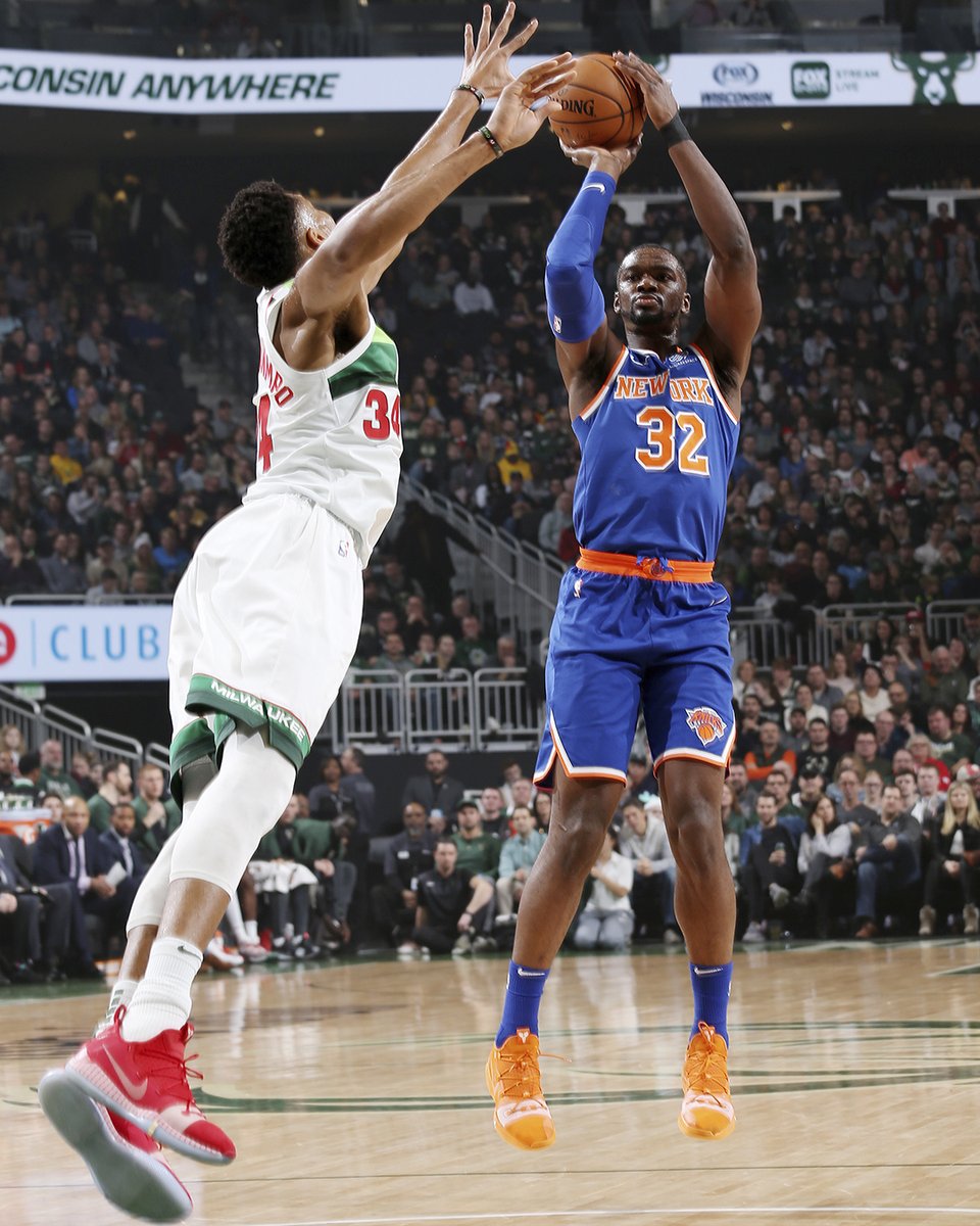 \"Нью-Йорк\" потерпел поражение от \"Милуоки\"