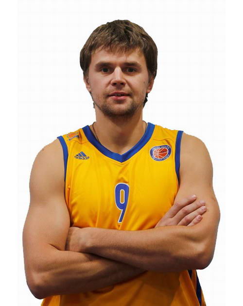 Вяльцев еще два года будет играть за \"Химки\"