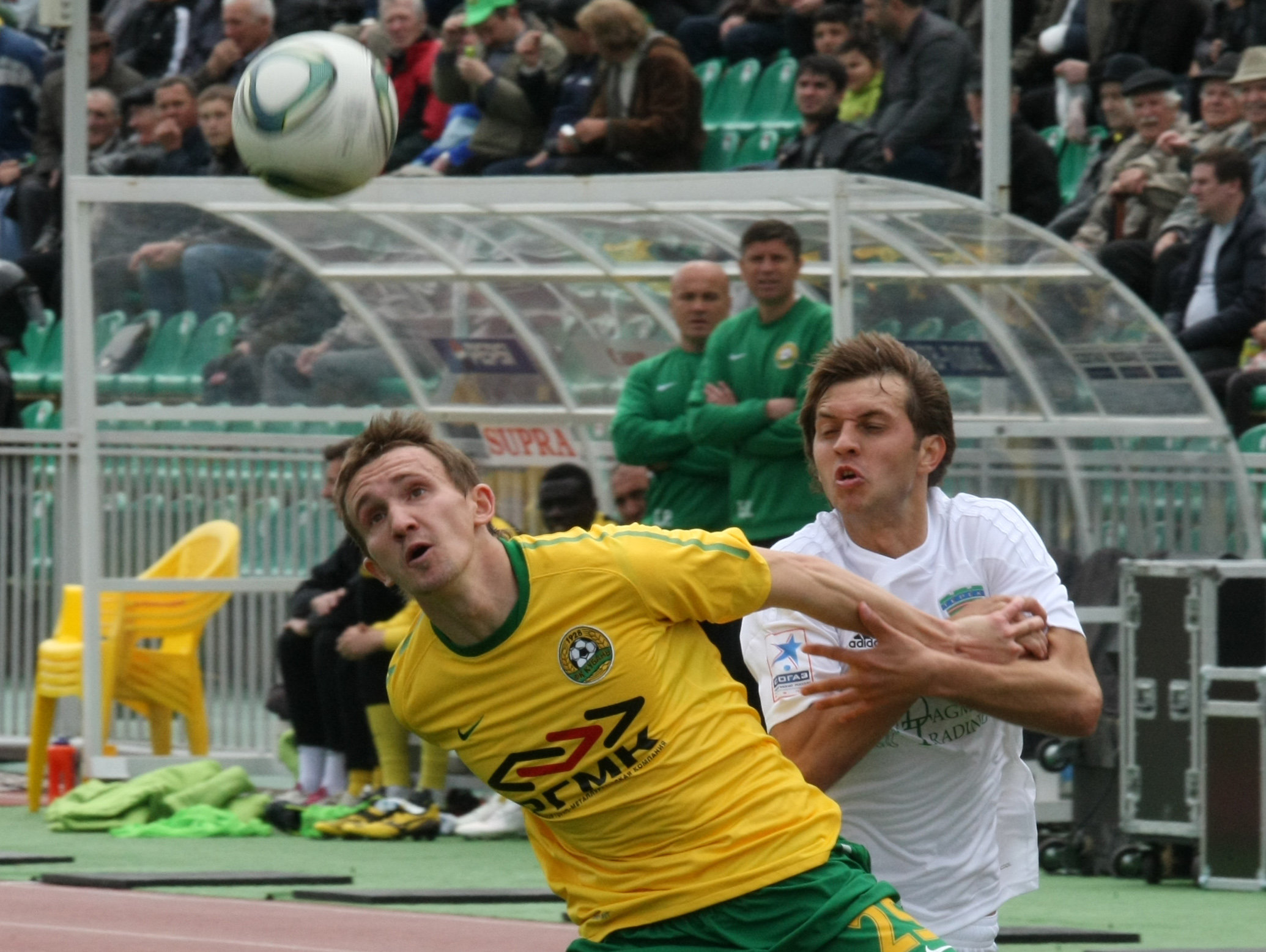 \"Анжи\" и \"Зенит\" поборются за Козлова