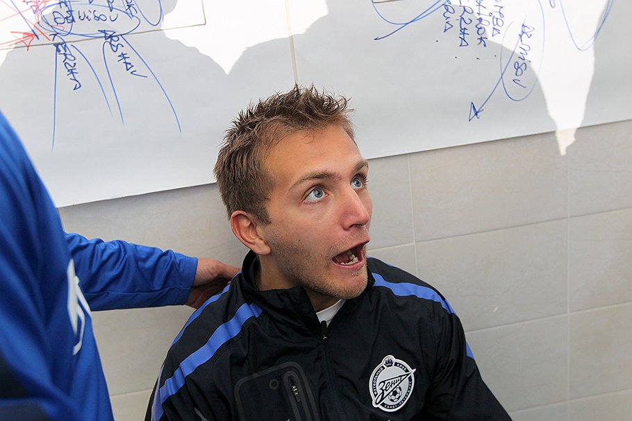 Кришито не хочет в Англию