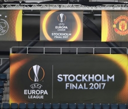 Финал Лиги Европы начнется с минуты молчания