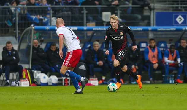 \"Байер\" оказался сильнее \"Гамбурга\"