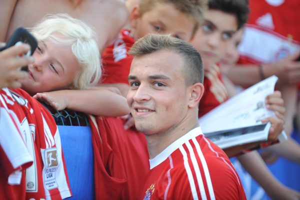 \"Юве\" ведет переговоры по Подольски и Шакири