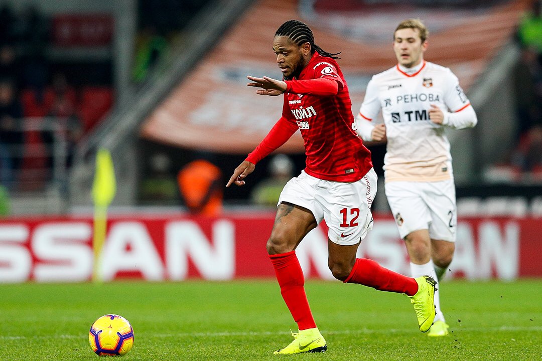 \"Спартак\" проиграл на своем поле \"Уралу\"