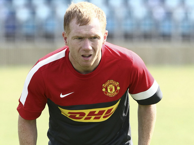 Скоулз забил гол с центра поля