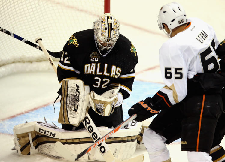 Лехтонен признан первой звездой дня в НХЛ
