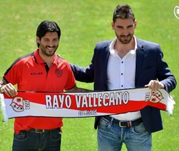 Домингес официально представлен игроком "Райо Вальекано"