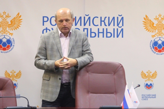 Лексаков: пусть Каррера и Рианчо определятся, кто тренирует