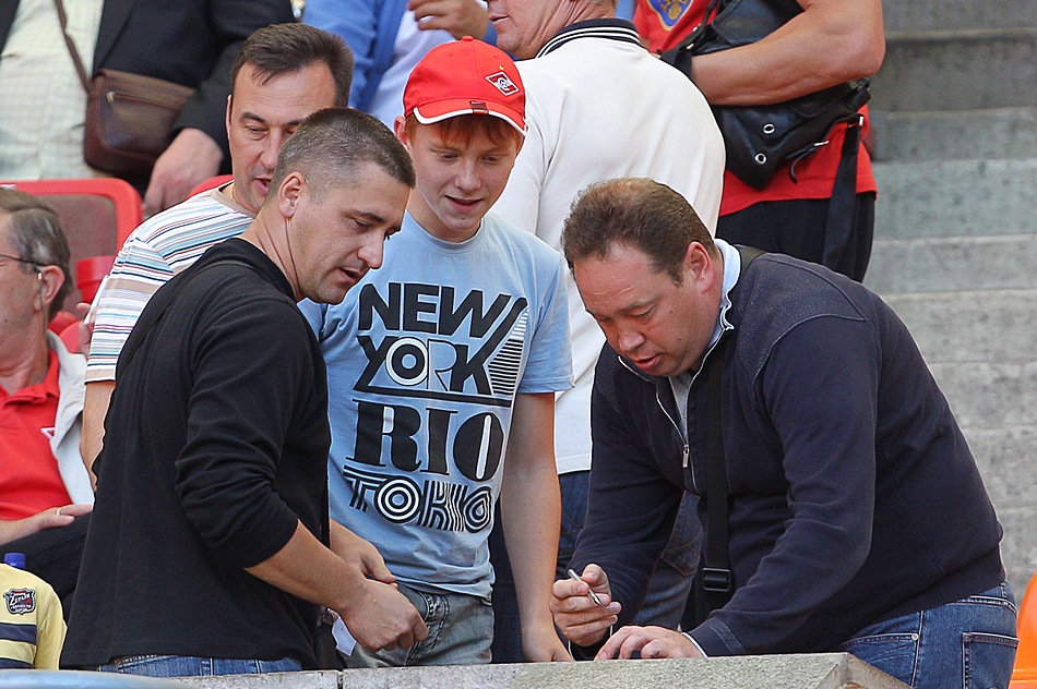 Слуцкий \"потролил\" \"Спартак\"