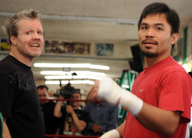 Тренер Пакьяо: чувствую, что бой с Мэйуэзером состоится