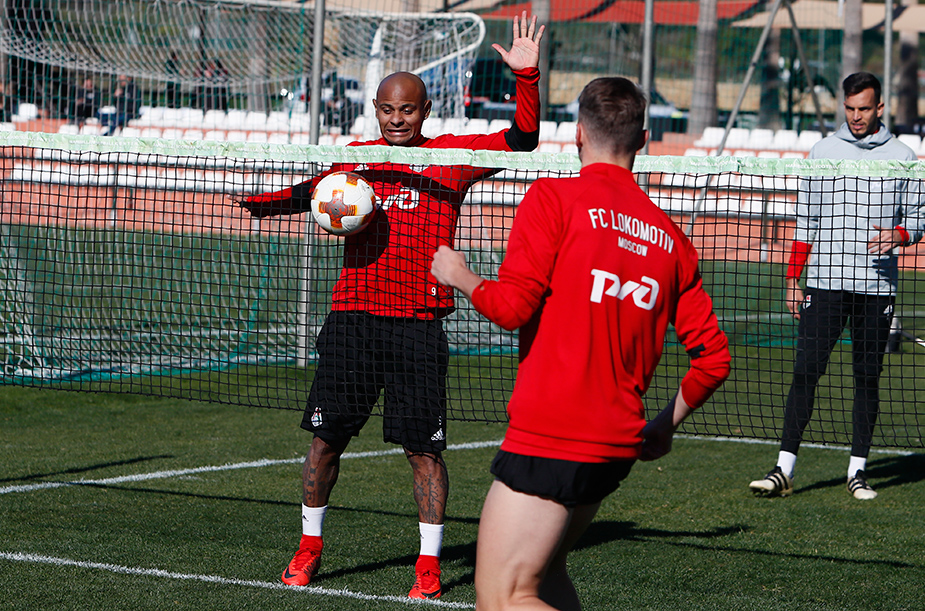 \"Локомотив\" сыграл в ничью с \"Кальмаром\"