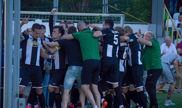 ФК \"Полтава\" разгромил \"Черноморец\" и вышел в УПЛ