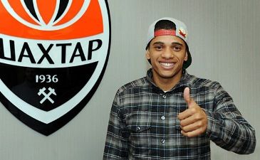 Официально: Тайсон — игрок Шахтера