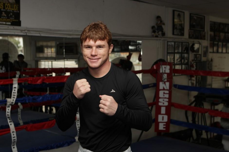 Альварес прокомментировал подготовку к поединку против Мэйуэзера