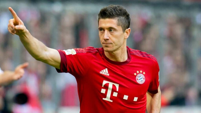 Левандовски сравнил Анчелотти с Гвардиолой