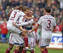 "Боруссия Дортмунд" и "Гамбург" не забили голов, "Бавария" взяла верх над "Ганновером"