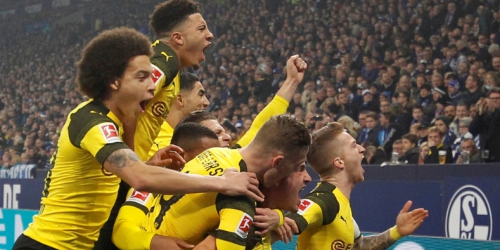 \"Боруссия\" одержала победу в рурском дерби с \"Шальке\"