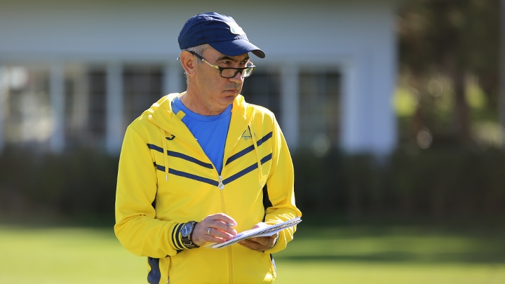 Официально: \"Ростов\" продлил контракт с Бердыевым