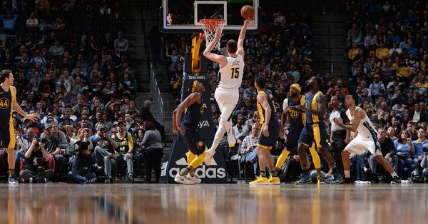 \"Денвер\" отпраздновал победу над \"Индианой\"