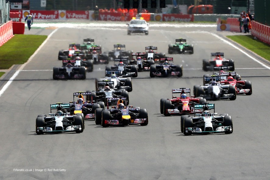 FIA утвердила предварительный календарь Формулы-1 на 2015 год