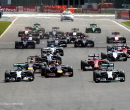 FIA утвердила предварительный календарь Формулы-1 на 2015 год