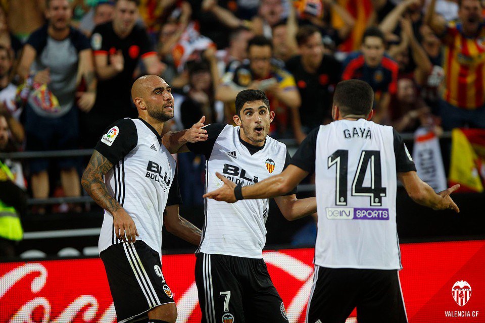 \"Валенсия\" устроила разгром \"Севилье\"