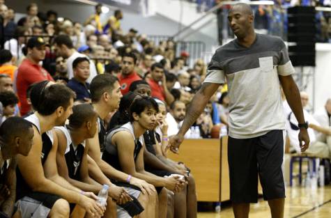 Коби Брайант учил арабов играть в баскетбол