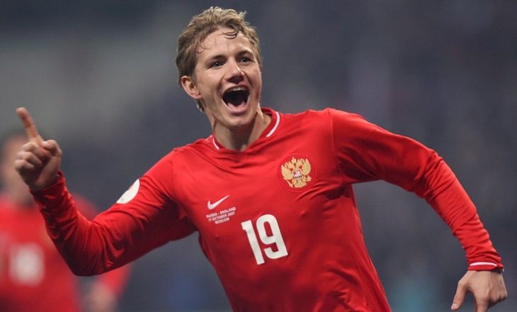 Павлюченко считает, что Смолов и Кокорин заиграли бы в АПЛ