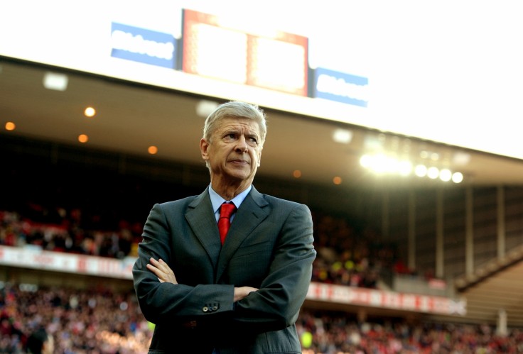 \"Галатасарай\" ведёт переговоры с Венгером и экс-рулевым \"Днепра\" Рамосом