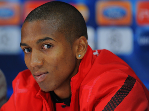 Эшли Янг \"вылетел\" на 2 недели