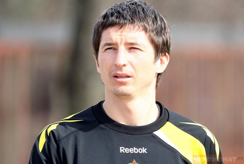 Алдонин не собирается в \"Торпедо\"