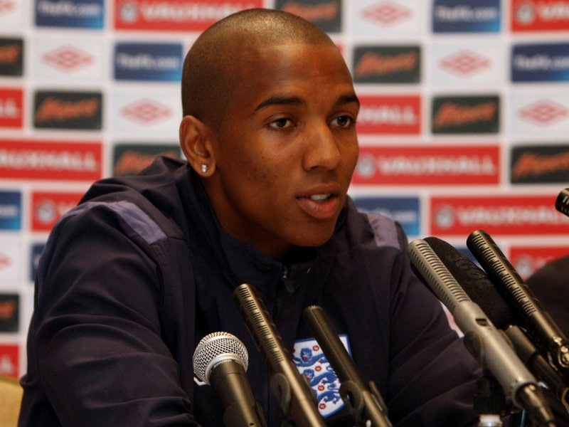 Мойес решил отдать Янга в аренду