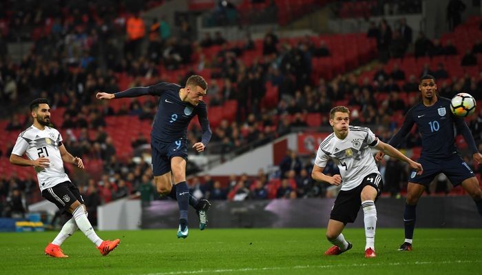 Англия сыграла вничью с Германией