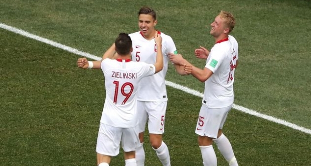 Япония проиграла полякам, но все равно прошла в 1/8 ЧМ