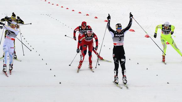 Рэндалл и Крог - победители этапа \"Тур де Ски\" в спринте