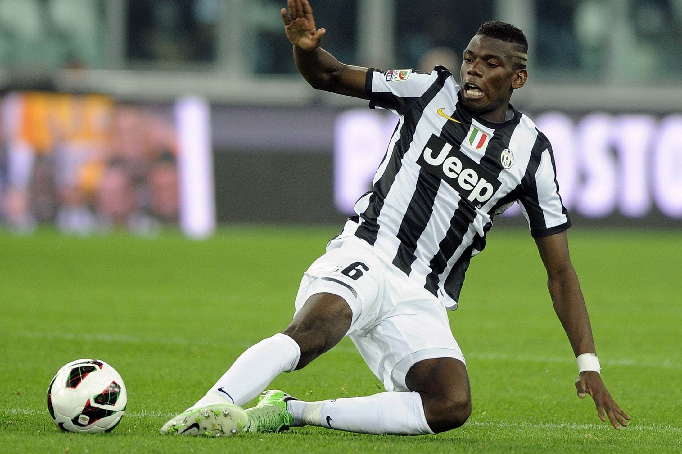 \"Юве\" готов в три раза увеличить зарплату Погба