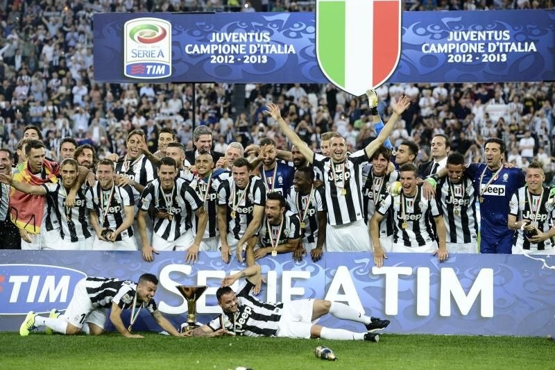 \"Ювентус\" сыграл вничьюс \"Кальяри\" на своем поле