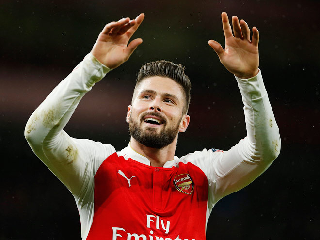 Жиру не обращает внимания на критику