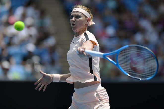 Шафаржова в двух сетах обыграла Азаренко