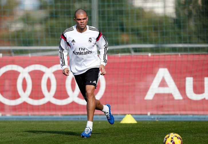 Пепе попал \"на радар\" сразу двум манчестерским клубам