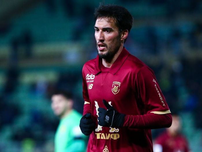 Попов хочет продолжить играть за \"Рубин\"