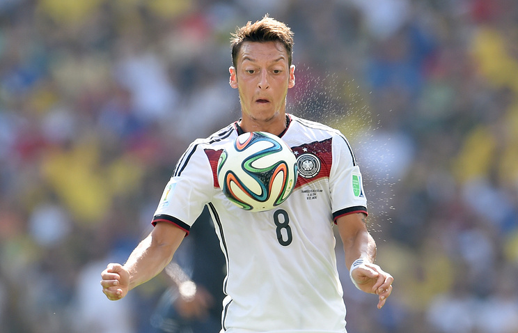 Озилу все равно, что о нем пишут