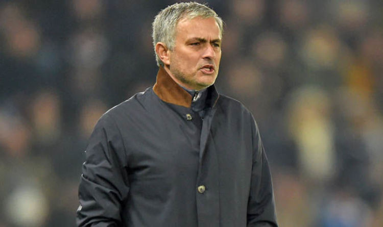 Моуринью в ожидании матча против \"Манчестер Сити\"