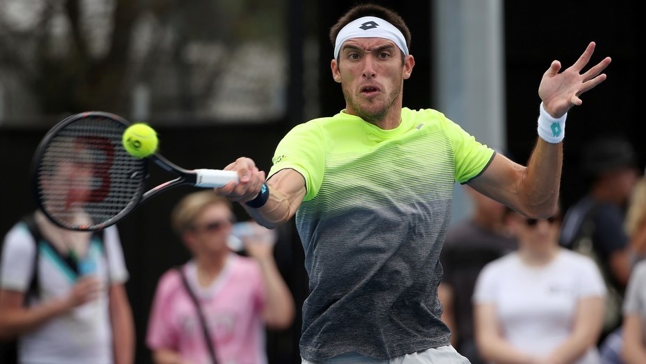 Л. Майер в двух партиях обыграл Симона