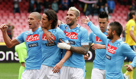 \"Наполи\" обыграл \"Катанию\"