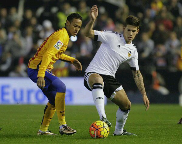 \"Валенсия\" и \"Барса\" сыграли вничью