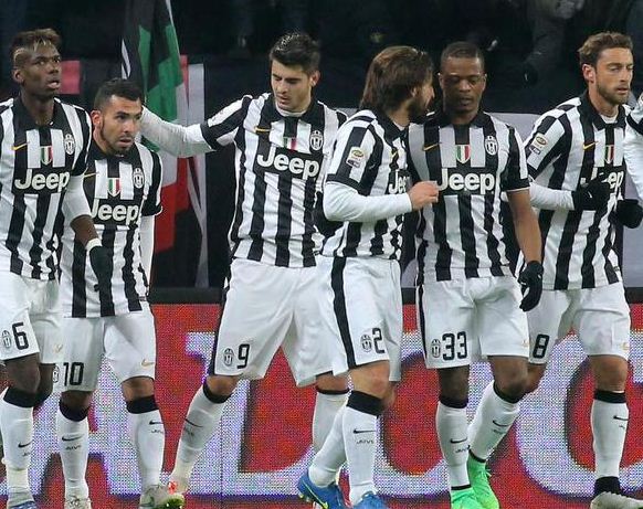 \"Ювентус\" взял верх над \"Миланом\" в Турине
