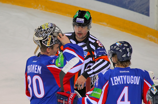 Магнитогорский \"Металлург\" расстался с 9-ю игроками