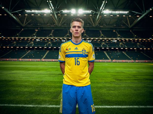 Шведы презентовали новую форму