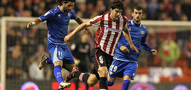 \"Райо Вальекано\" обыграл \"Атлетик\"